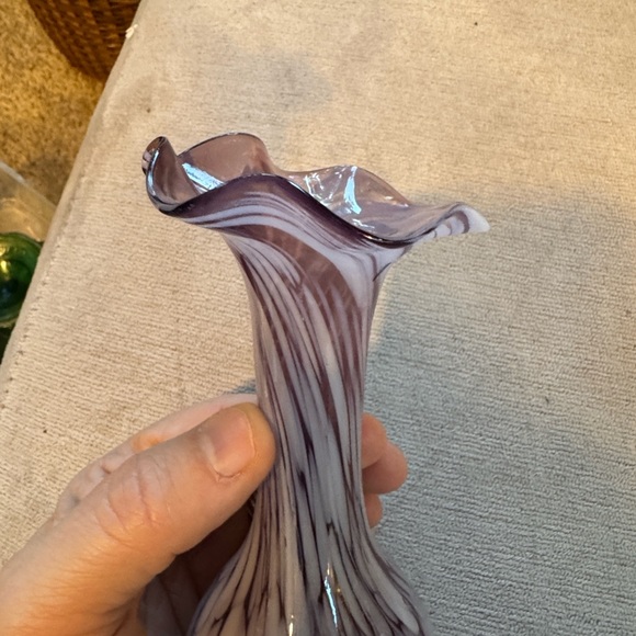 Vintage Purple and White Glass Vase - Picture 10 of 10